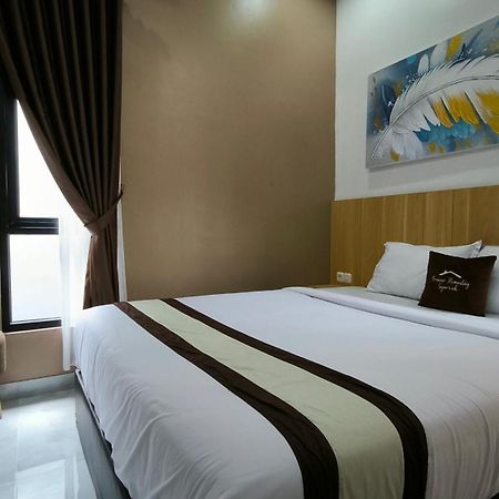 Premier Homestay Syariah Kalasan Экстерьер фото