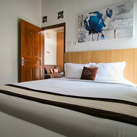 Premier Homestay Syariah Kalasan Экстерьер фото