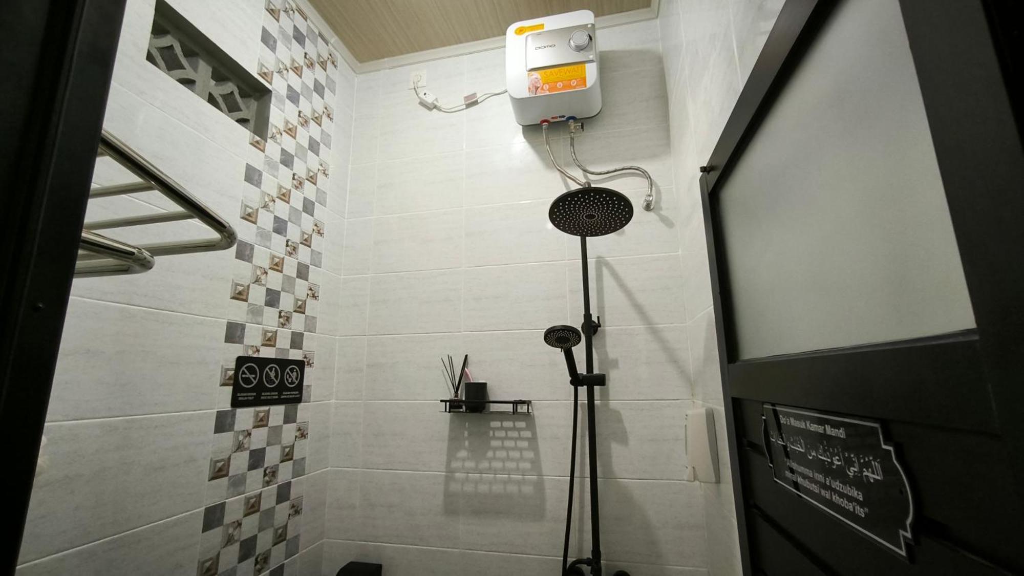 Premier Homestay Syariah Kalasan Экстерьер фото
