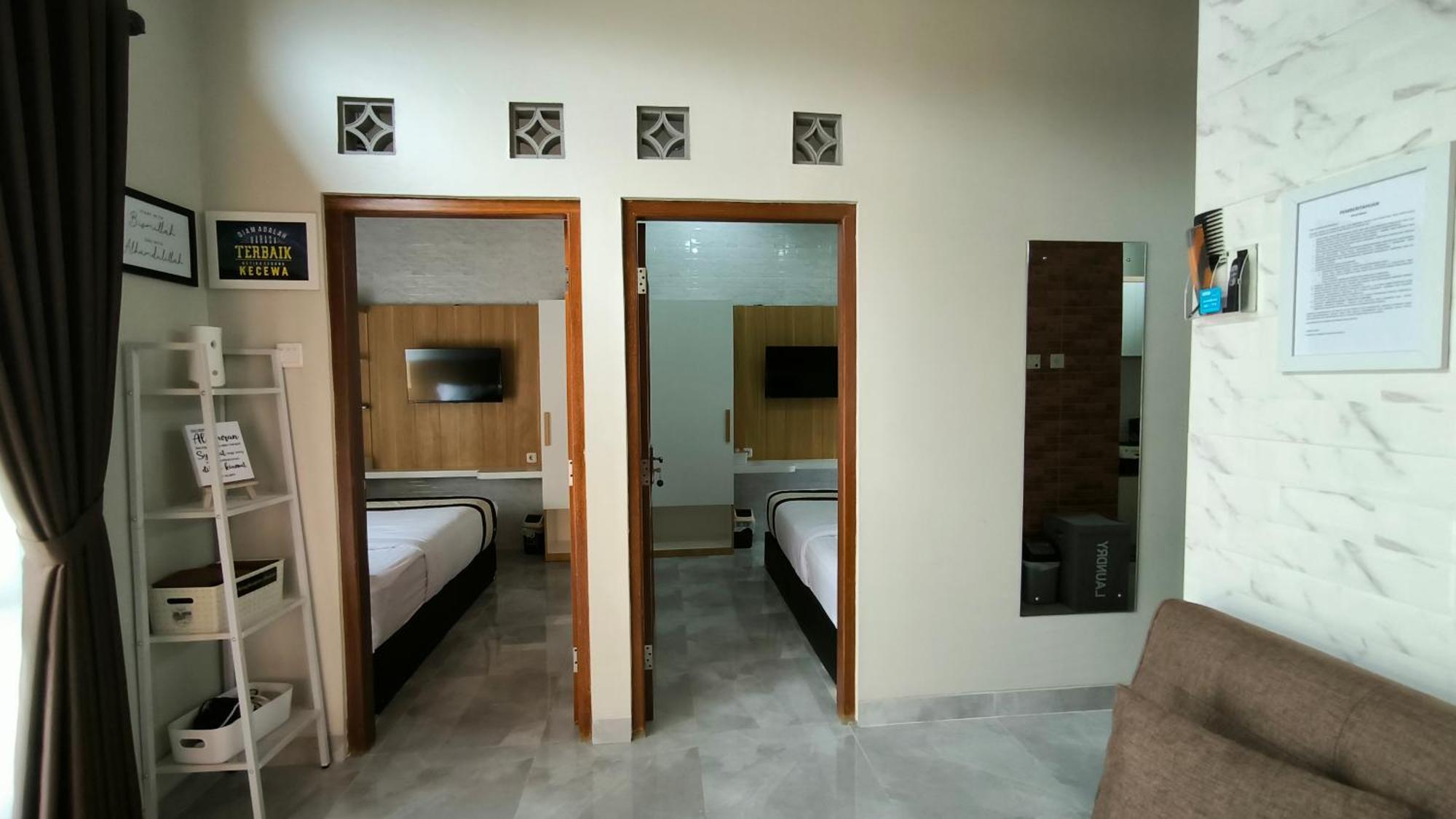 Premier Homestay Syariah Kalasan Экстерьер фото