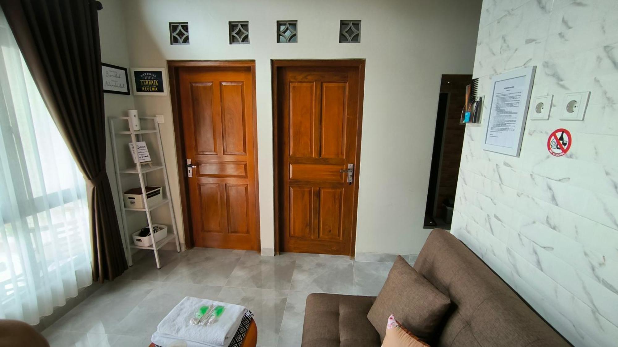 Premier Homestay Syariah Kalasan Экстерьер фото