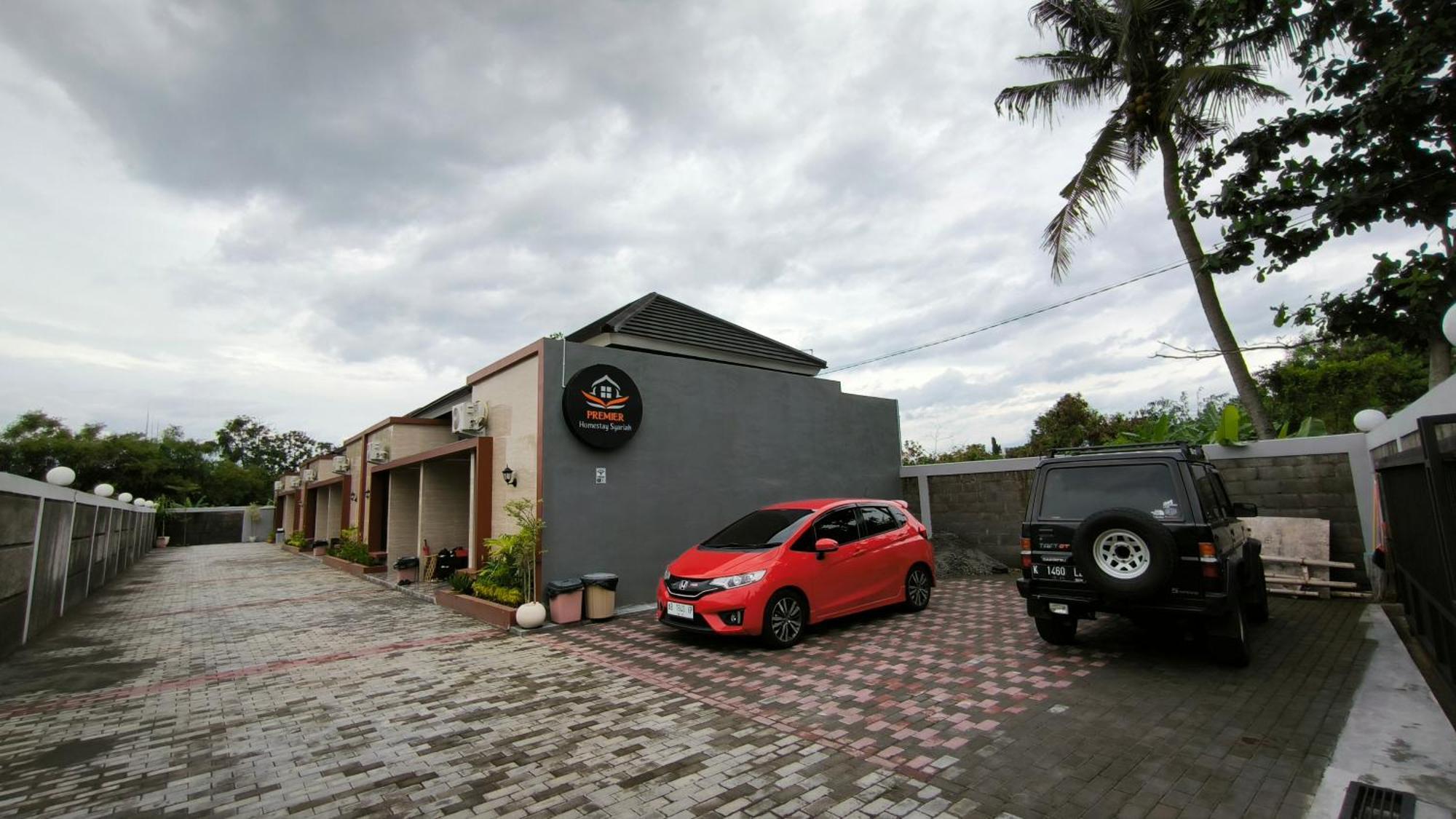 Premier Homestay Syariah Kalasan Экстерьер фото